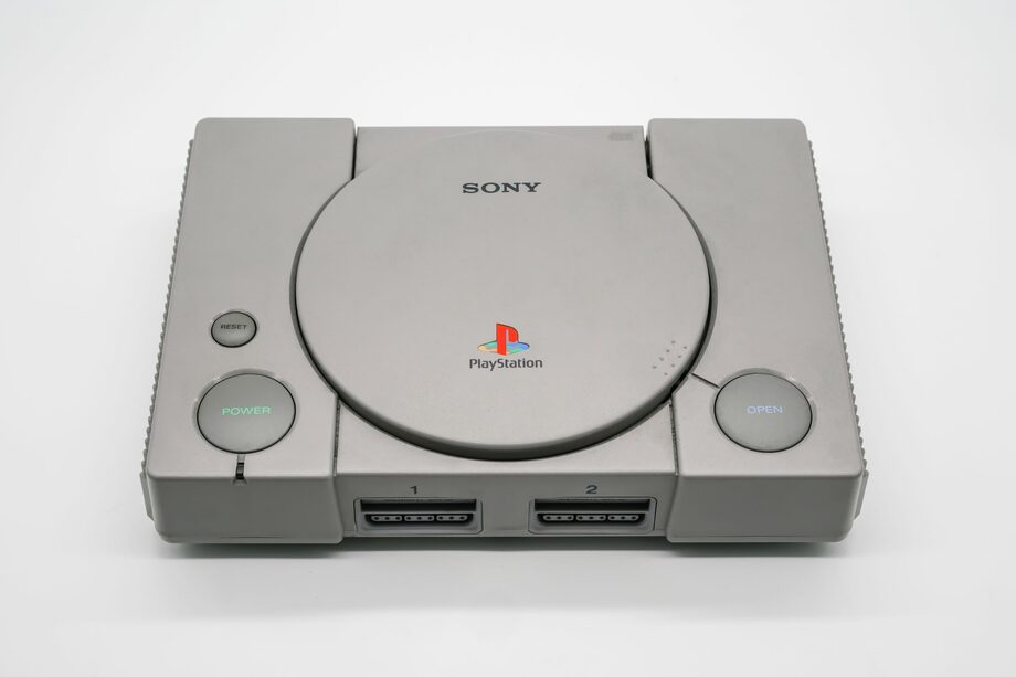 PlayStation: Há 25 anos, o primeiro console da Sony era lançado